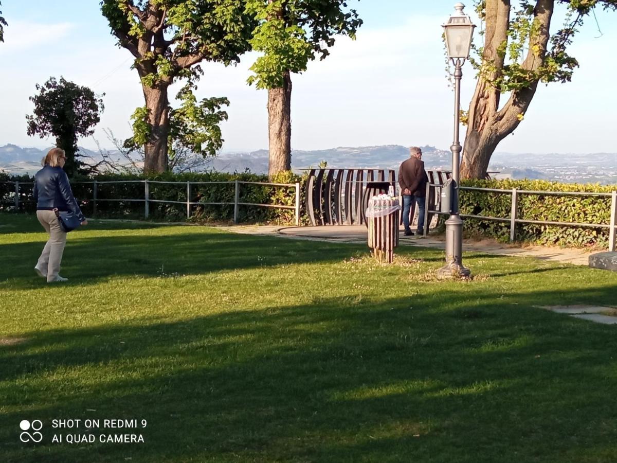 Il Cortiletto Appartement Verduno Buitenkant foto