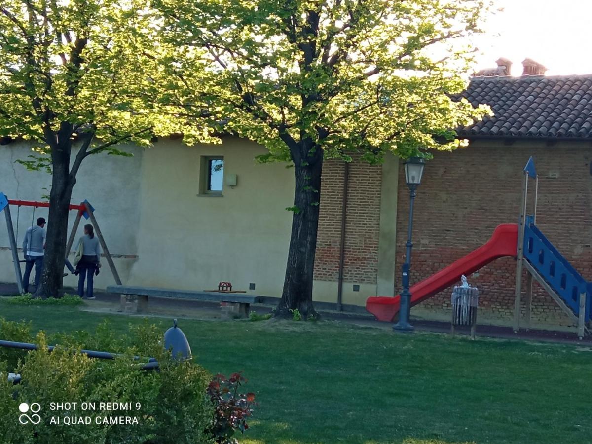 Il Cortiletto Appartement Verduno Buitenkant foto